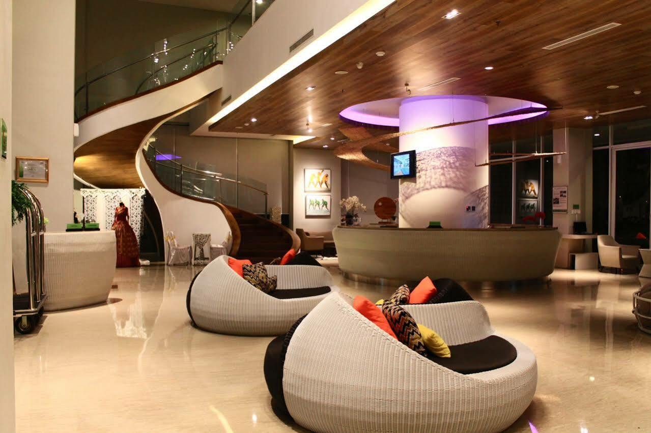 Swiss-Belcourt Bogor Otel Dış mekan fotoğraf