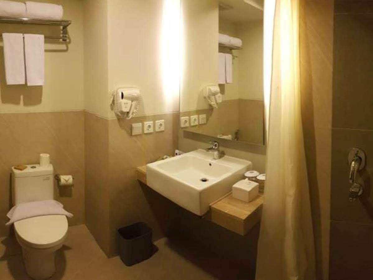 Swiss-Belcourt Bogor Otel Dış mekan fotoğraf